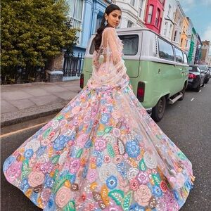NEW Seema Gujral Designer Lehenga – Floral Embellishments | Unworn & Stunning